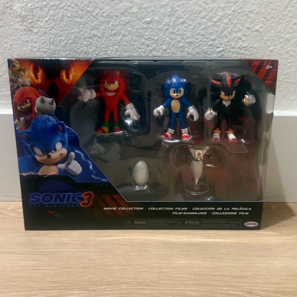 NWT “SONIC THE HEDGEHOG 3” MINI FIGURE COLLECTIBLE TOY SET (+3YRS)